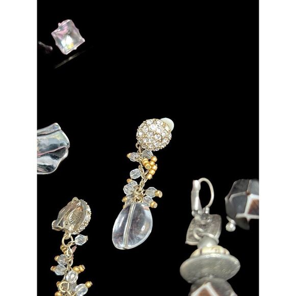 5 beautiful sets of Vintage clip on earrings - Picture 9 of 9